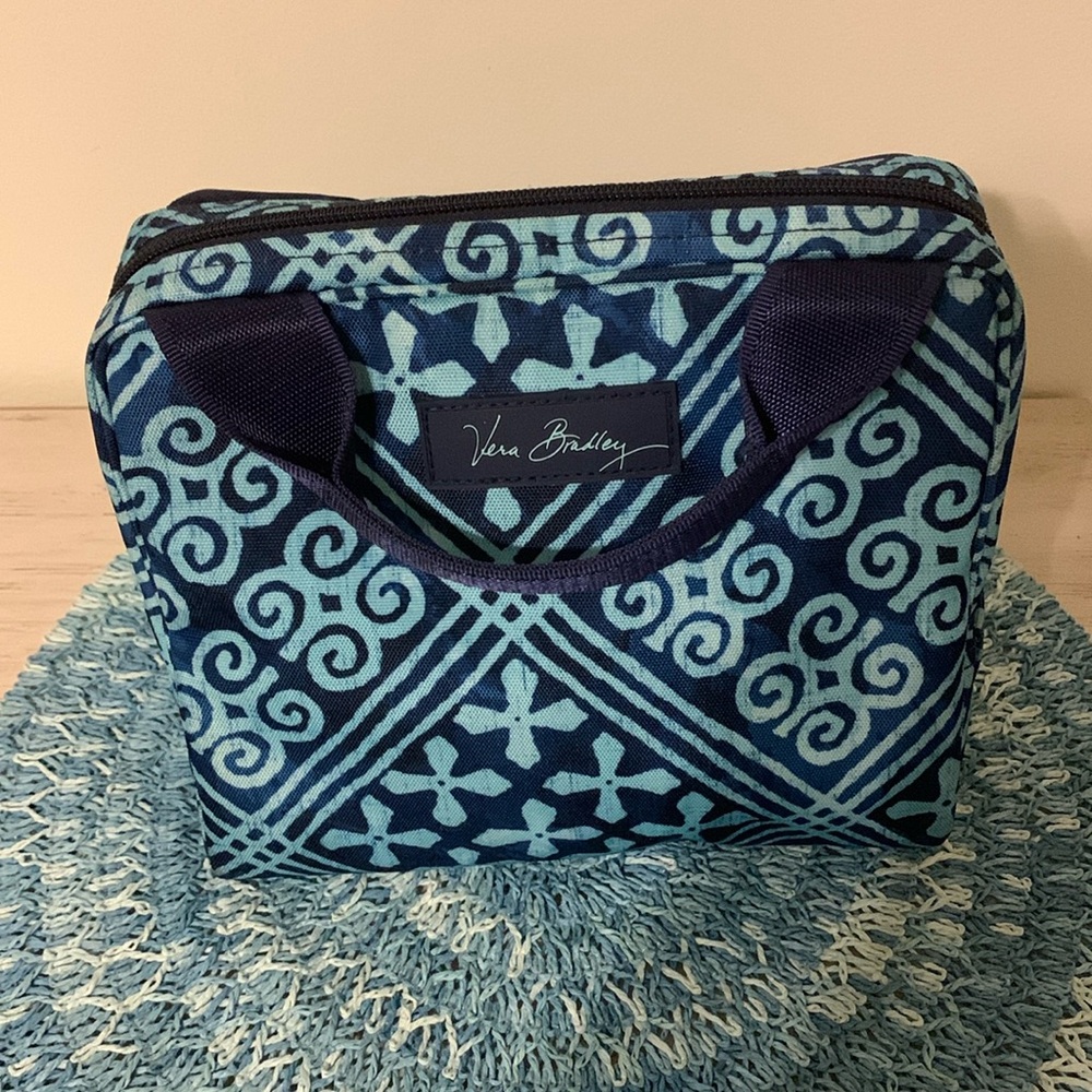 LOT #80 - Vera Bradley Insulated Lunch Tote
